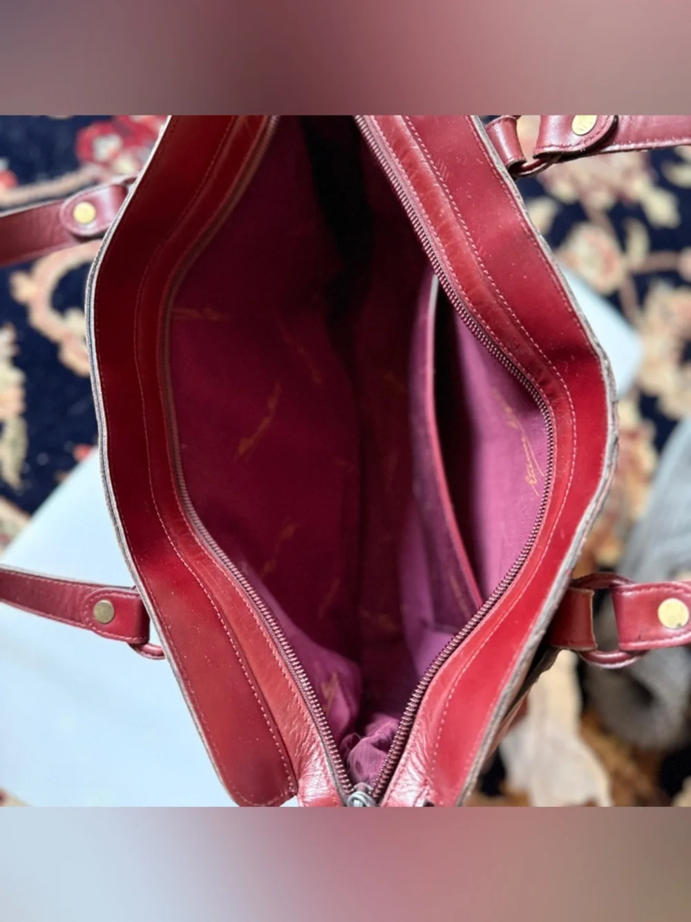 VTG ETIENNE AIGNER 
3 Striking Bags
Collectors or Sellers
Work or Play - Picture 5 of 16